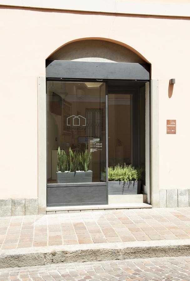 Monza City Rooms & Studios Екстер'єр фото