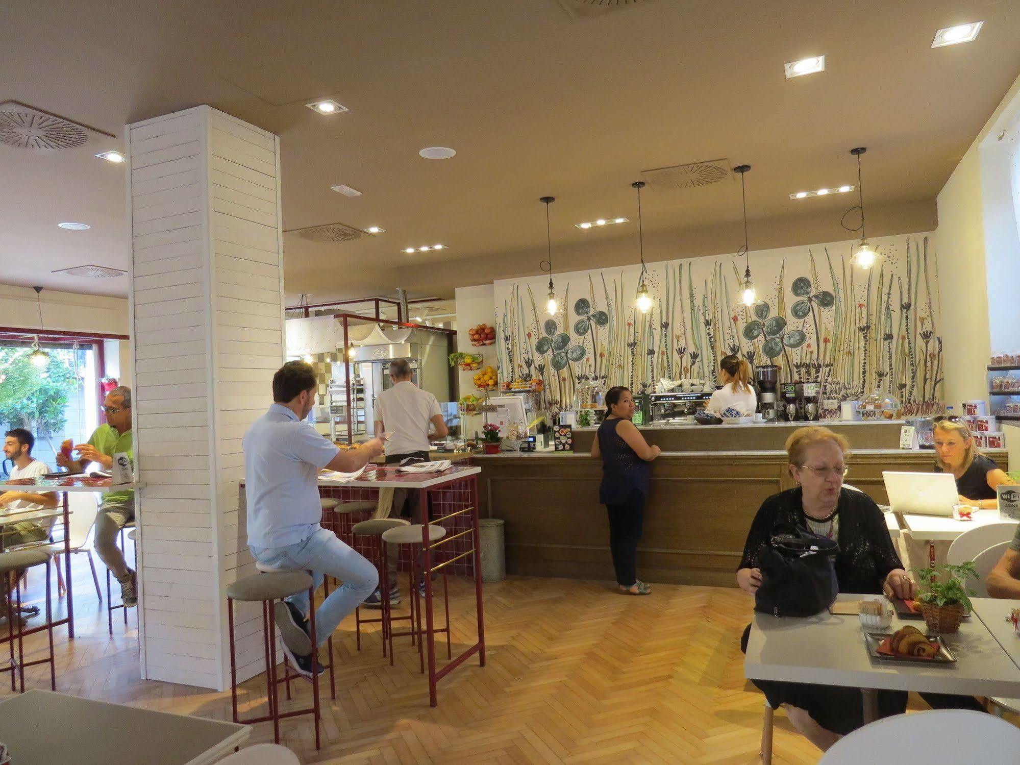Monza City Rooms & Studios Екстер'єр фото