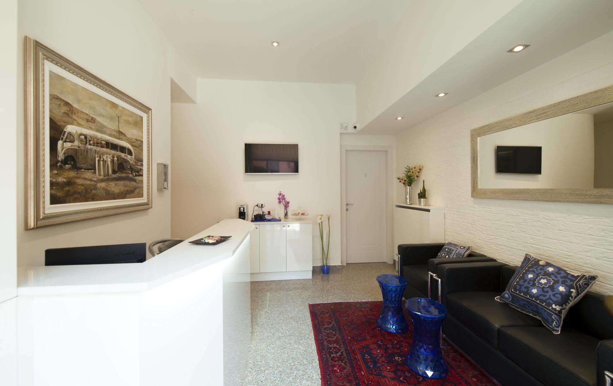Monza City Rooms & Studios Екстер'єр фото